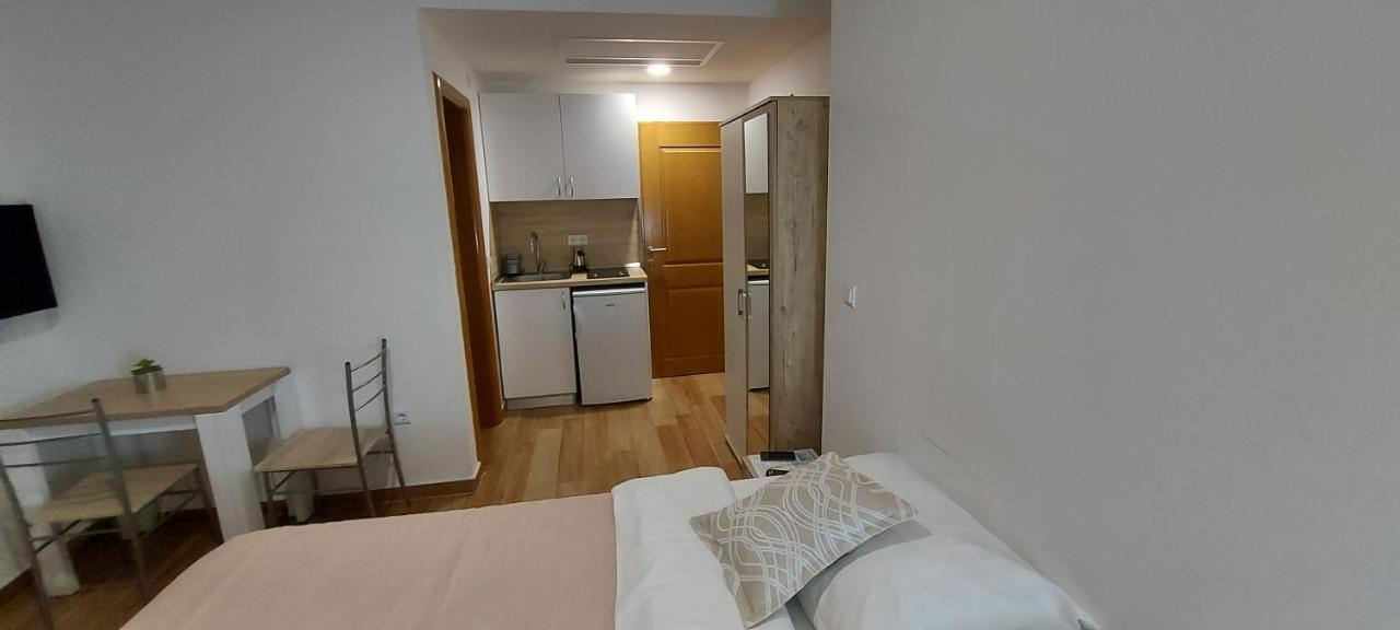Apartmani Barka Неум Экстерьер фото